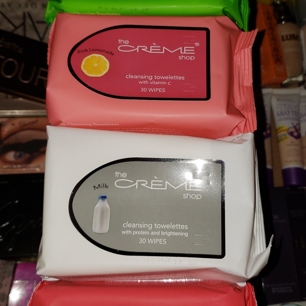 2x CREME Makeup Remover Wipes.